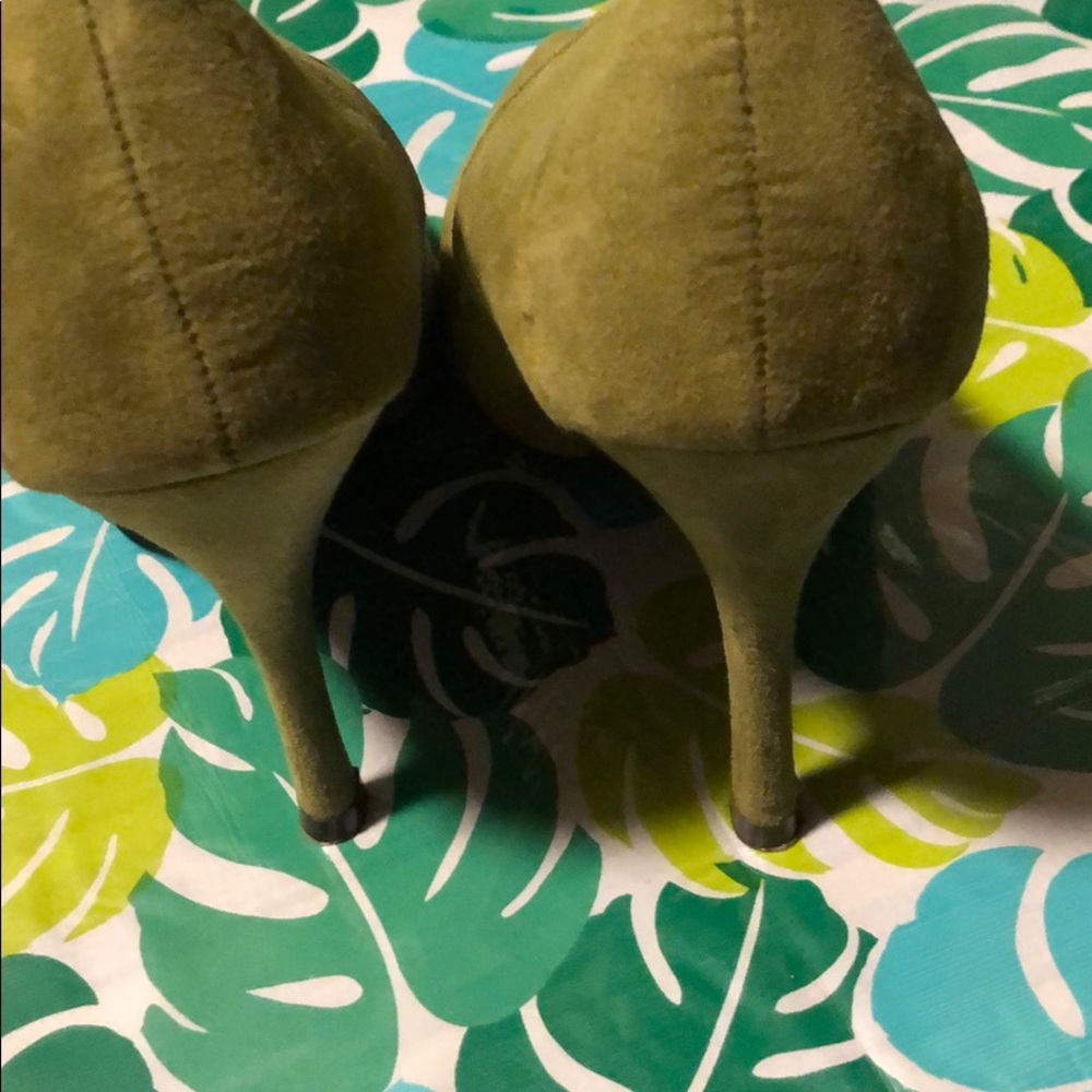 Breckelles - Picture 4 of 4